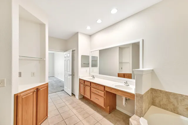 $304,900 | N99W14143 Seven Pines Way, Unit A, Germantown, WI 53022