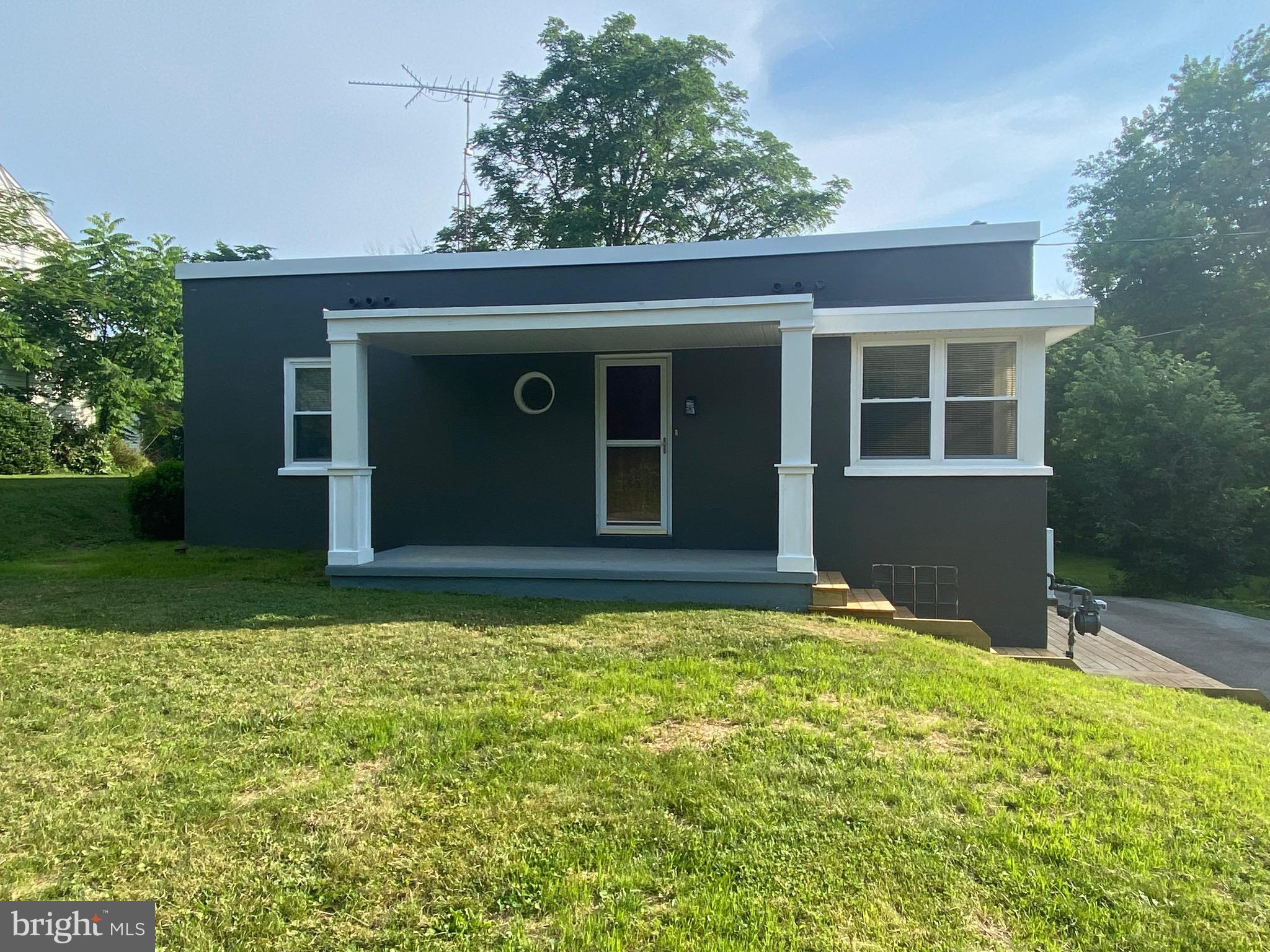 2724 Lewisberry Road York, PA 17404 - Photo 2 of 35 Gallery Image 2