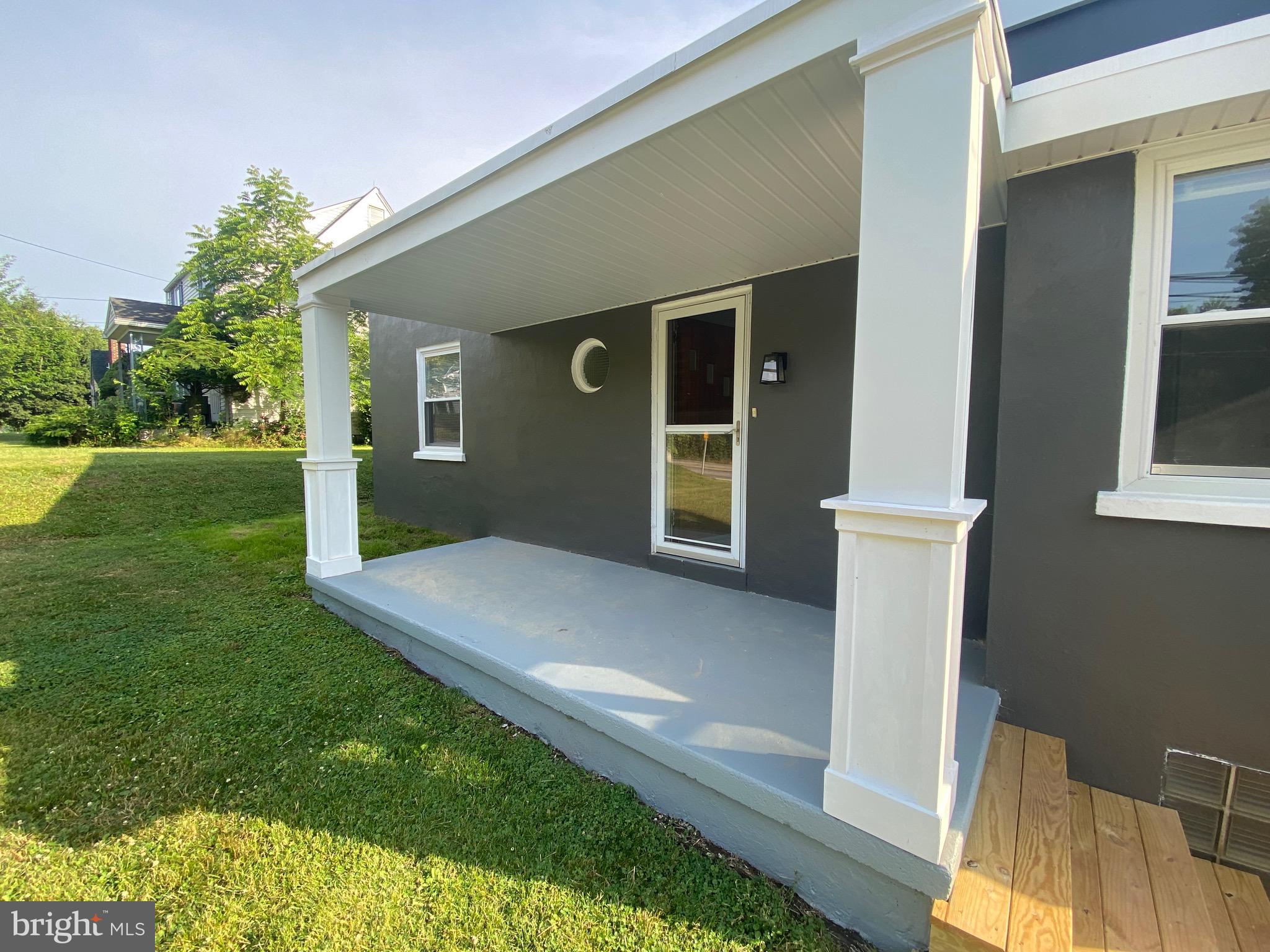 2724 Lewisberry Road York, PA 17404 - Photo 3 of 35 Gallery Image 3
