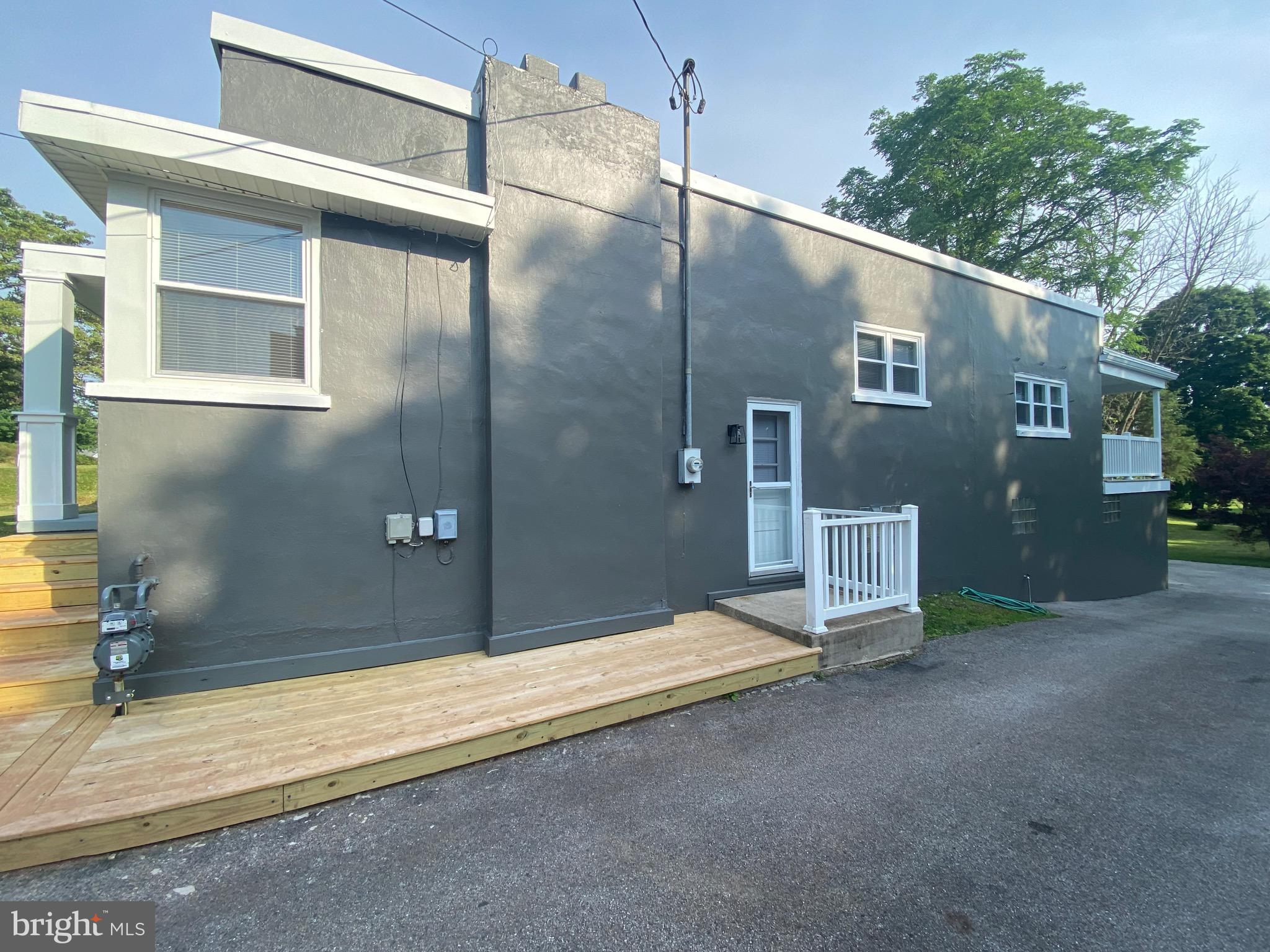 2724 Lewisberry Road York, PA 17404 - Photo 4 of 35 Gallery Image 4