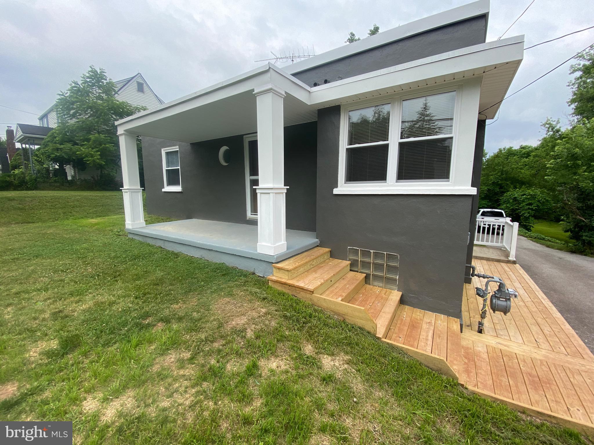 2724 Lewisberry Road York, PA 17404 - Photo 6 of 35 Gallery Image 6