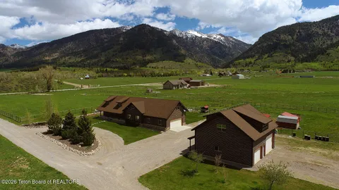 $1,247,000 | 87 Dew Drop Lane, Bedford, WY 83112