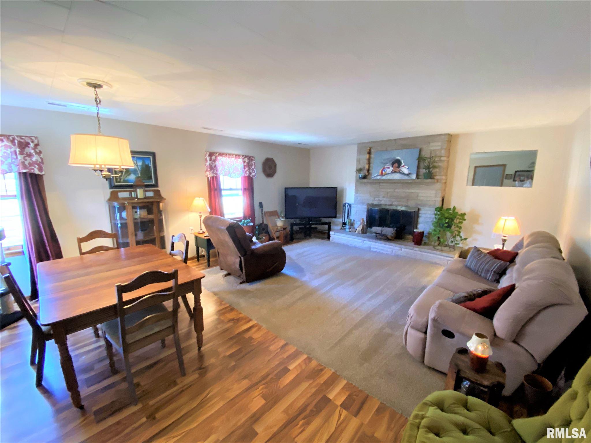 913 Rider Street Flora, IL 62839 - Photo 5 of 46 Gallery Image 5