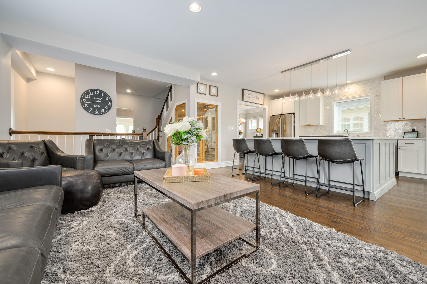 620 South Prospect Avenue Park Ridge, IL 60068 - Photo 16 of 39 a living room with furniture and wooden floor