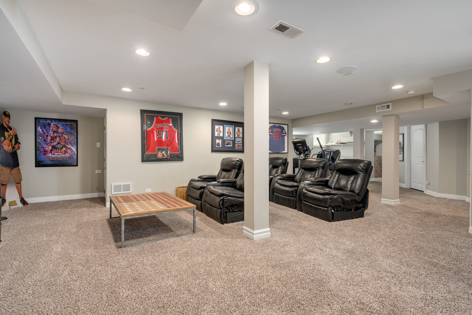 620 South Prospect Avenue Park Ridge, IL 60068 - Photo 29 of 39 a living room with furniture gym equipment and a view of kitchen