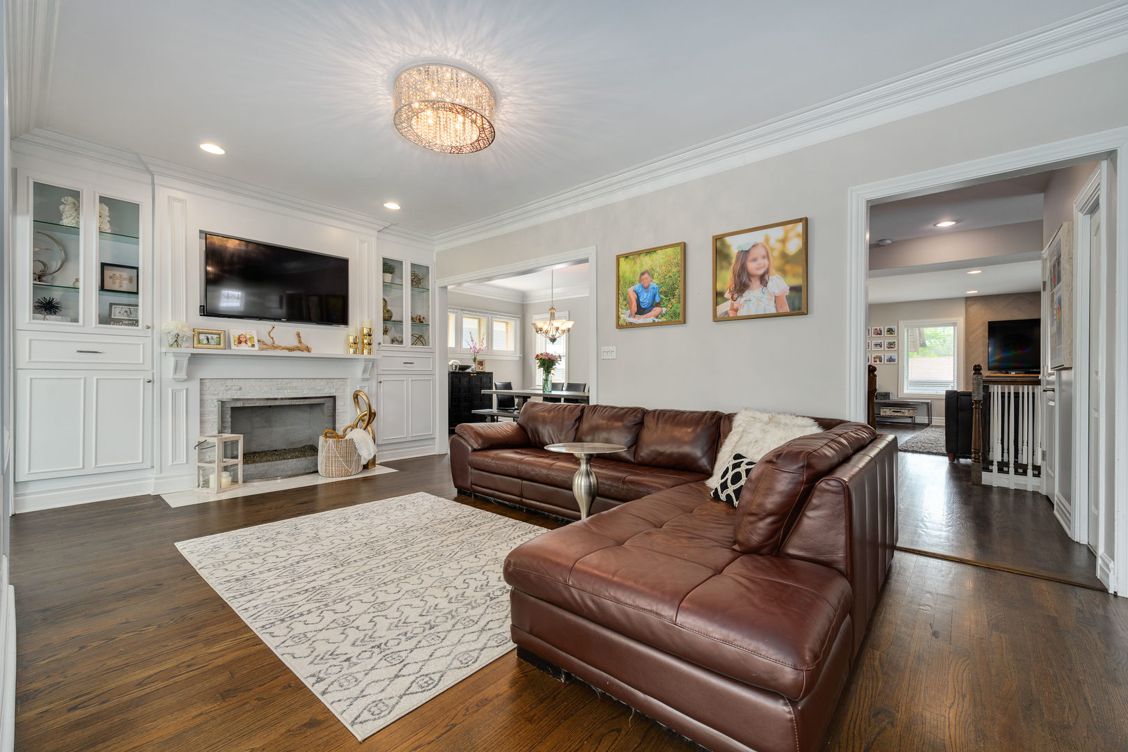 620 South Prospect Avenue Park Ridge, IL 60068 - Photo 3 of 39 a living room with furniture and a fireplace