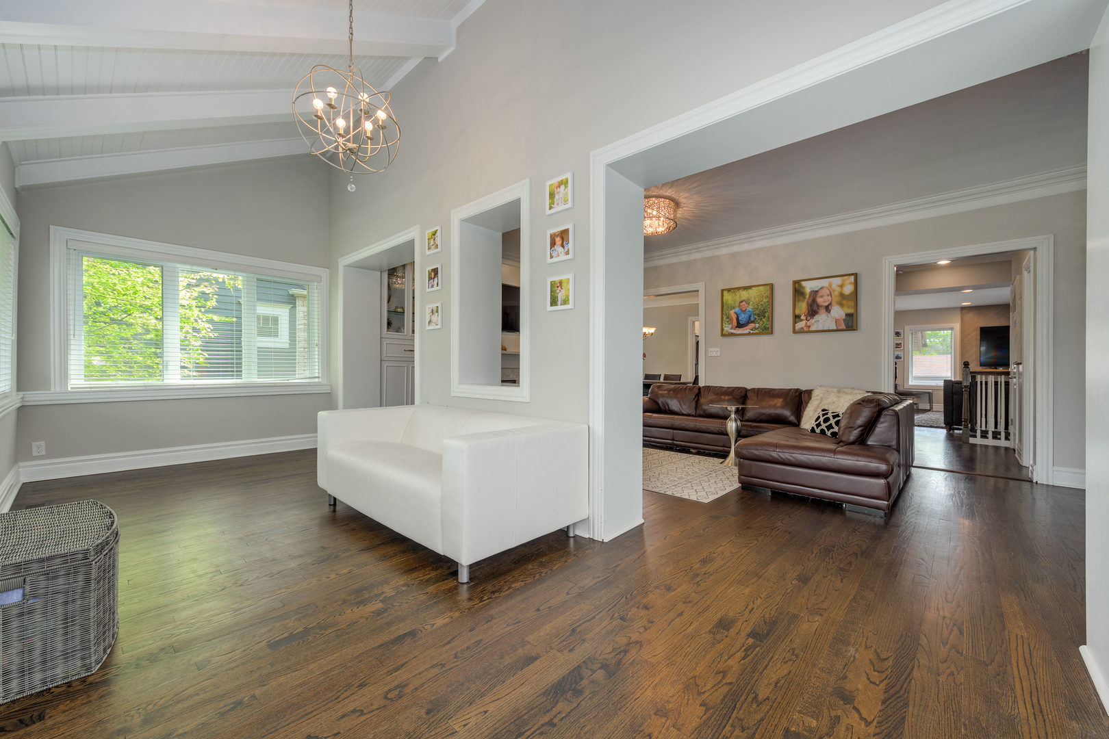 620 South Prospect Avenue Park Ridge, IL 60068 - Photo 8 of 39 a living room with furniture and a wooden floor