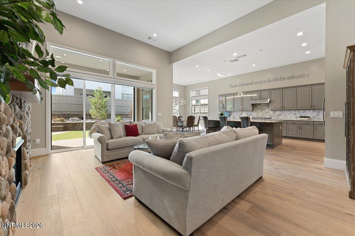 722 West Pleasant Oak Trail Reno, NV 89511 - Photo 7 of 98 a living room with furniture and a large window