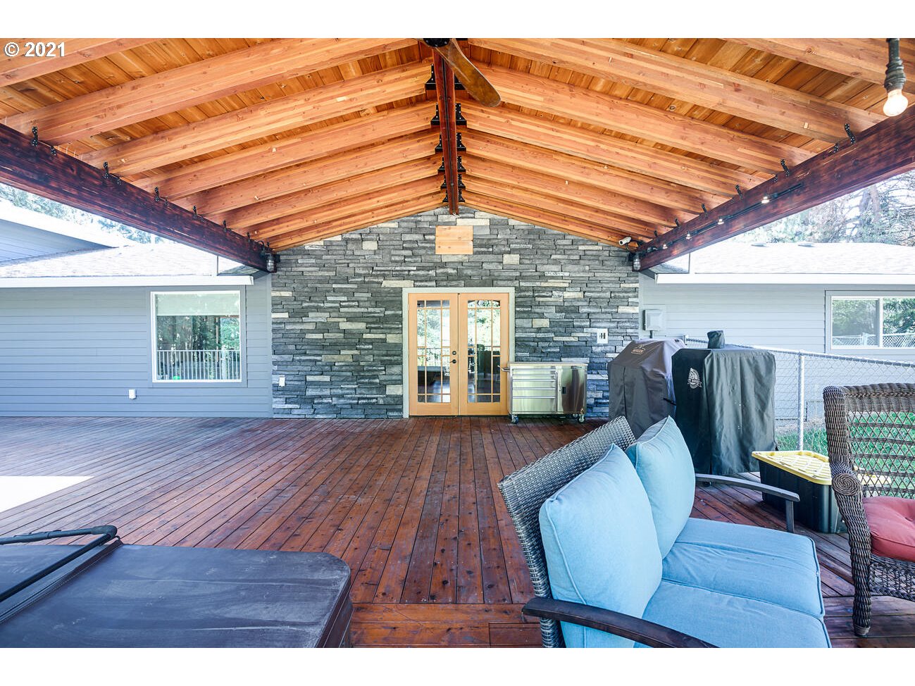22255 Southeast Ridgeview Drive Damascus, OR 97089 - Photo 14 of 32 a view of outdoor space yard and patio