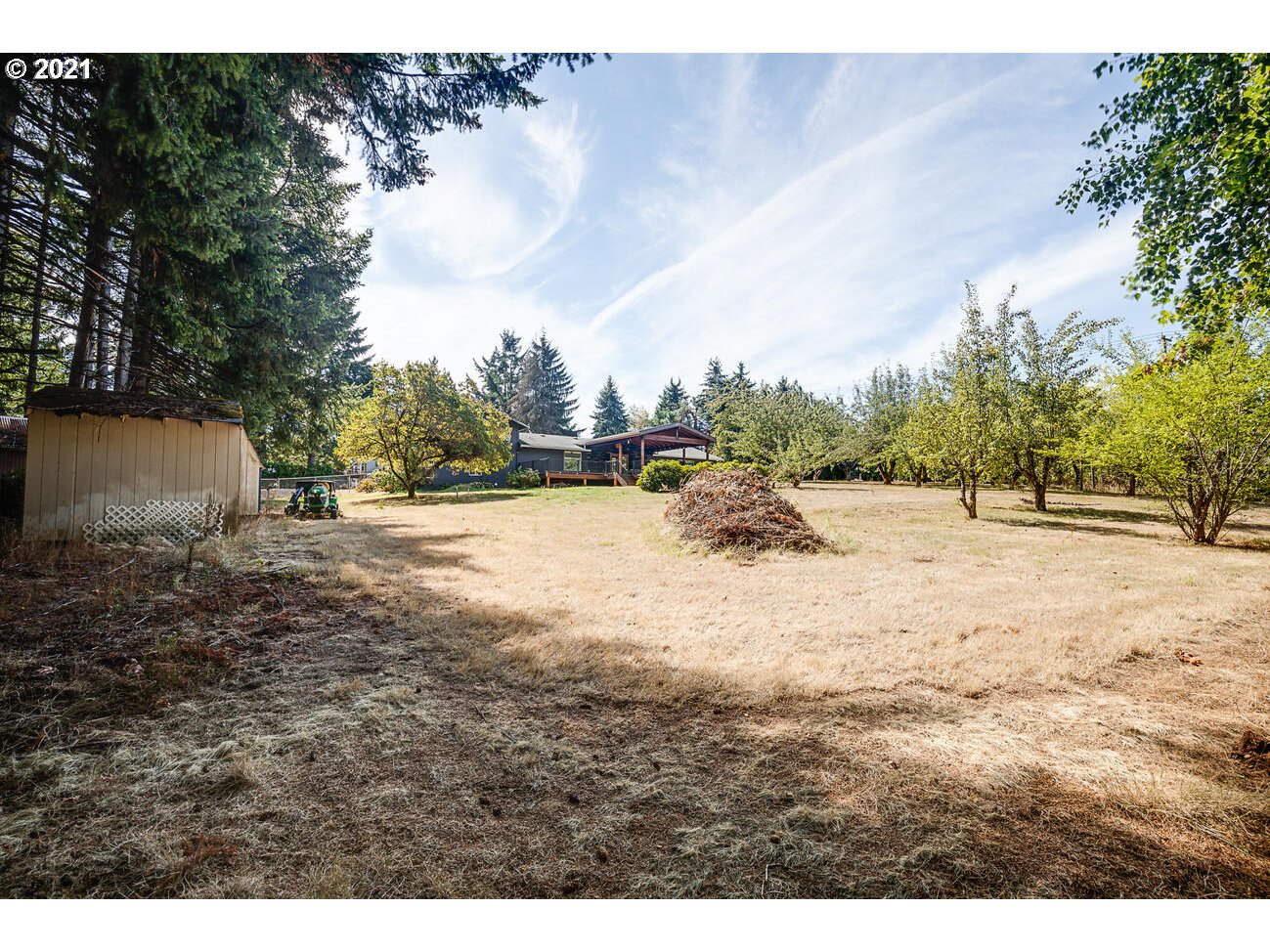 22255 Southeast Ridgeview Drive Damascus, OR 97089 - Photo 31 of 32 a view of swimming pool with a yard