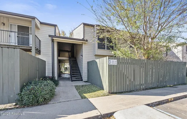 $120,000 | 220 Doucet Road, Unit 230D, Lafayette, LA 70503