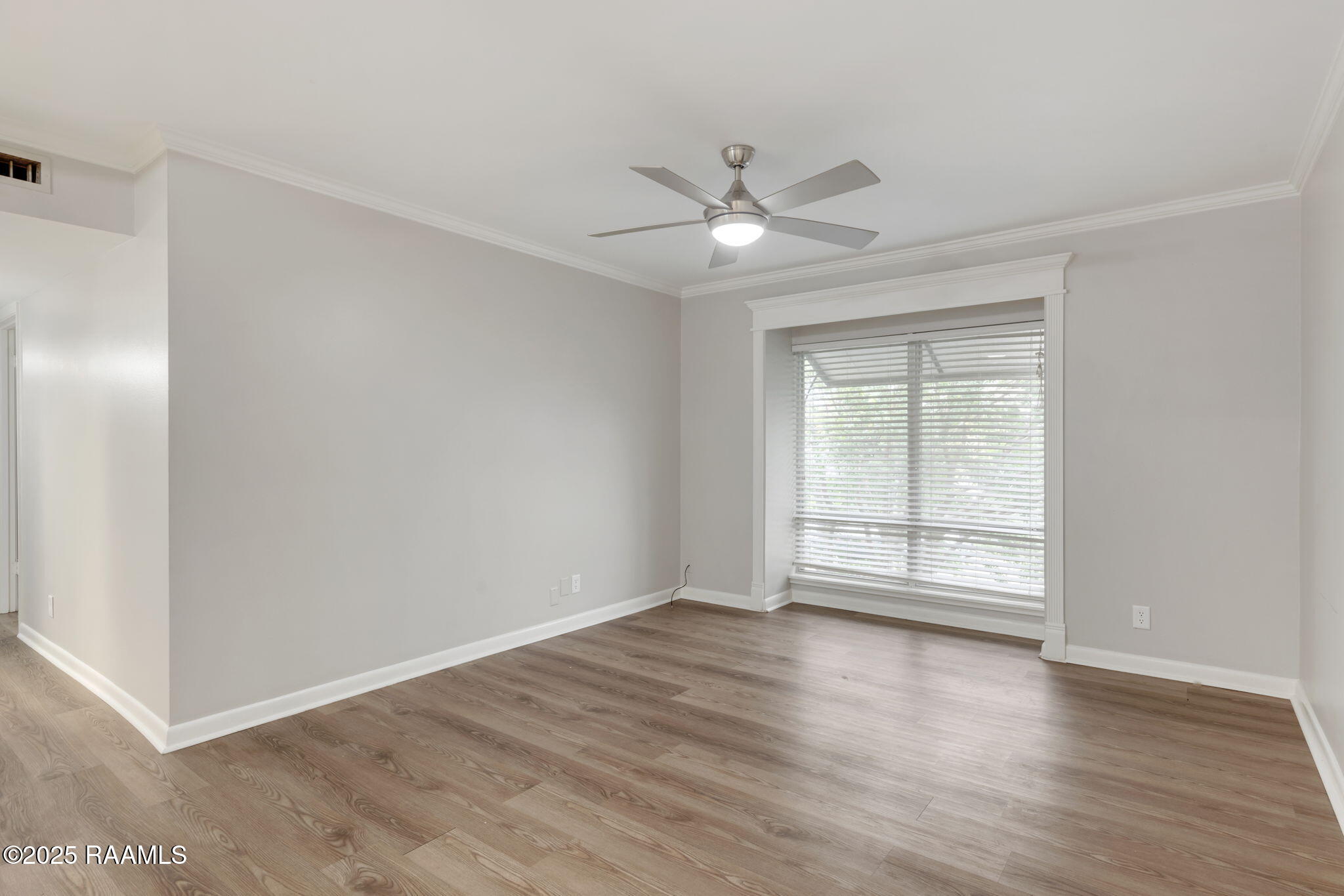 220 Doucet Road, Unit 230D Lafayette, LA 70503 - Photo 6 of 21 5-web-or-mls-220 Doucet Rd 230D-5