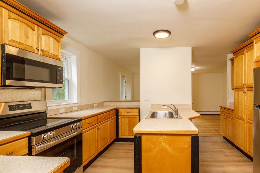 365-367 Princeton Road, Unit 365 Fitchburg, MA 01420 - Photo 2 of 17