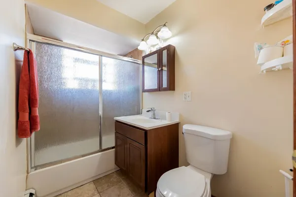 $780,000 | 4423 Eberly Avenue, Brookfield, IL 60513