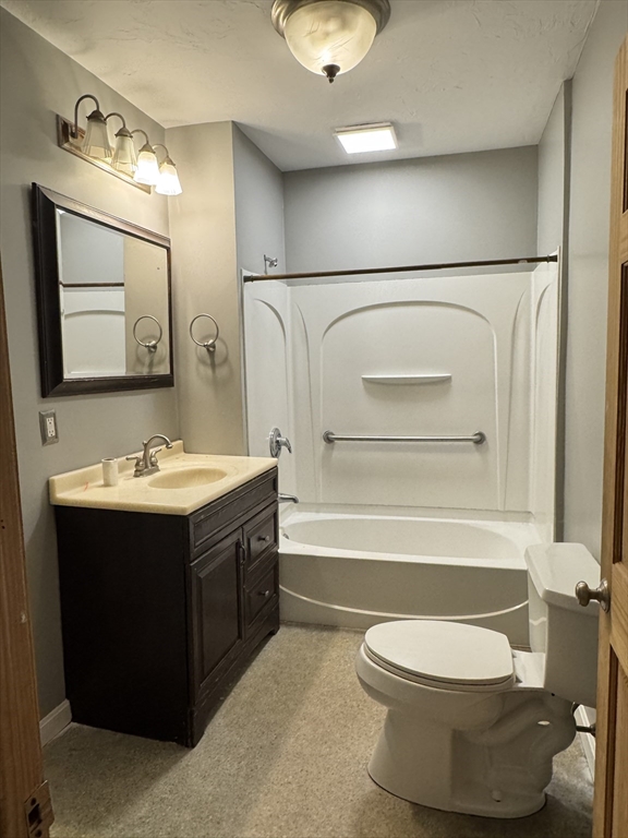 35 Standish Street Worcester, MA 01604 - Photo 7 of 11