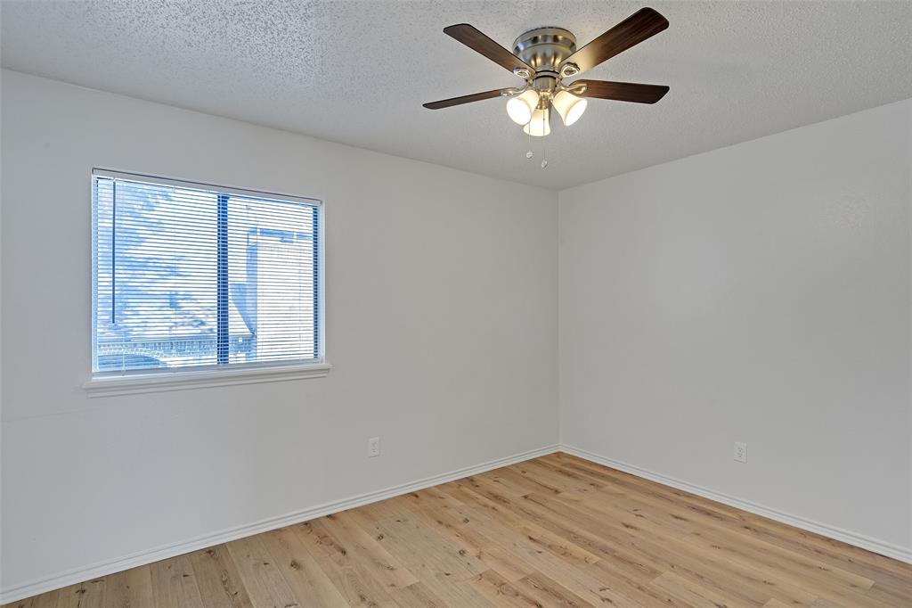 210 Rolston Road, Unit 1 Irving, TX 75060 - Photo 9 of 16