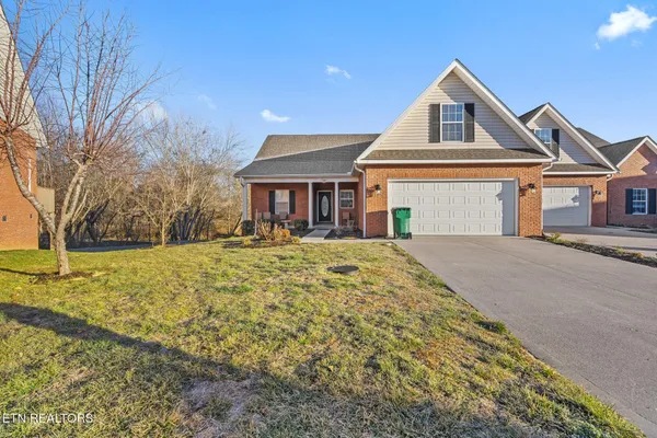 $385,900 | 4651 Oak Meadow Way, Knoxville, TN 37918