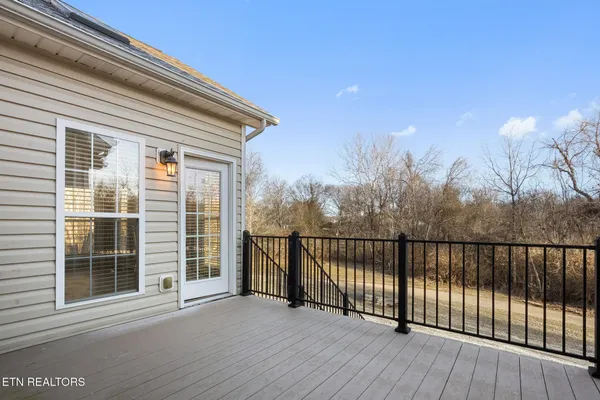 $385,900 | 4651 Oak Meadow Way, Knoxville, TN 37918