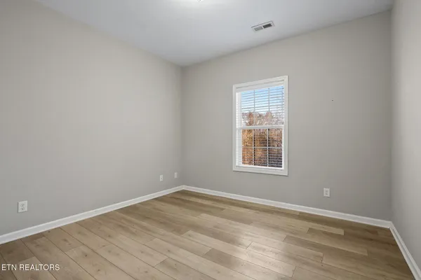 $385,900 | 4651 Oak Meadow Way, Knoxville, TN 37918