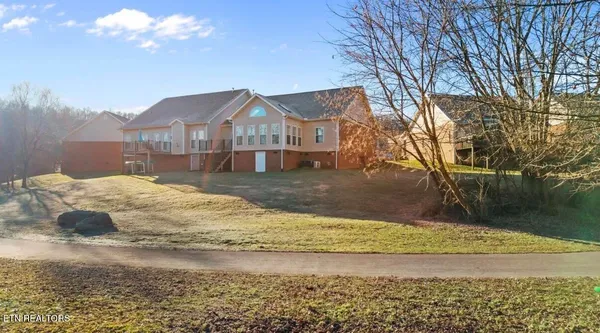 $385,900 | 4651 Oak Meadow Way, Knoxville, TN 37918