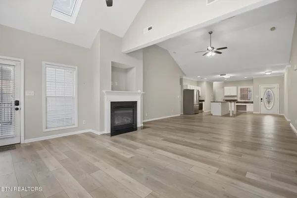 $385,900 | 4651 Oak Meadow Way, Knoxville, TN 37918