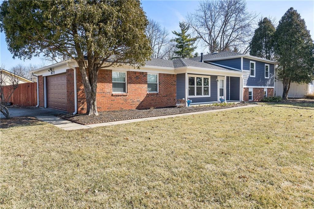 871 Emerson Road Carmel, IN 46032 - Photo 3 of 37