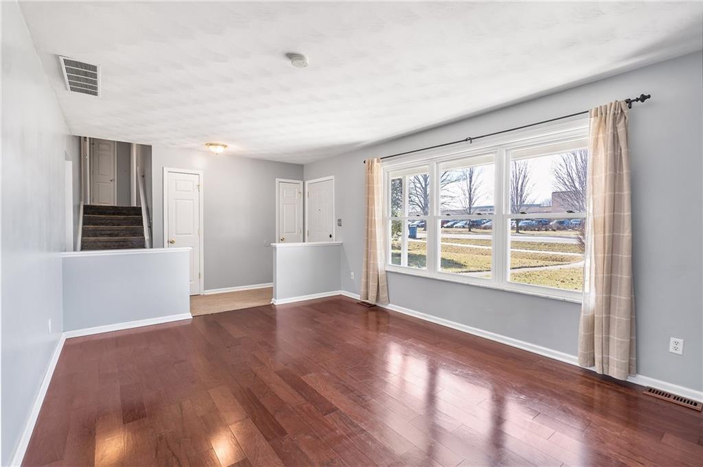 871 Emerson Road Carmel, IN 46032 - Photo 8 of 37