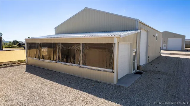 $299,500 | 202 Hemi Lane, Laurie, MO 65037