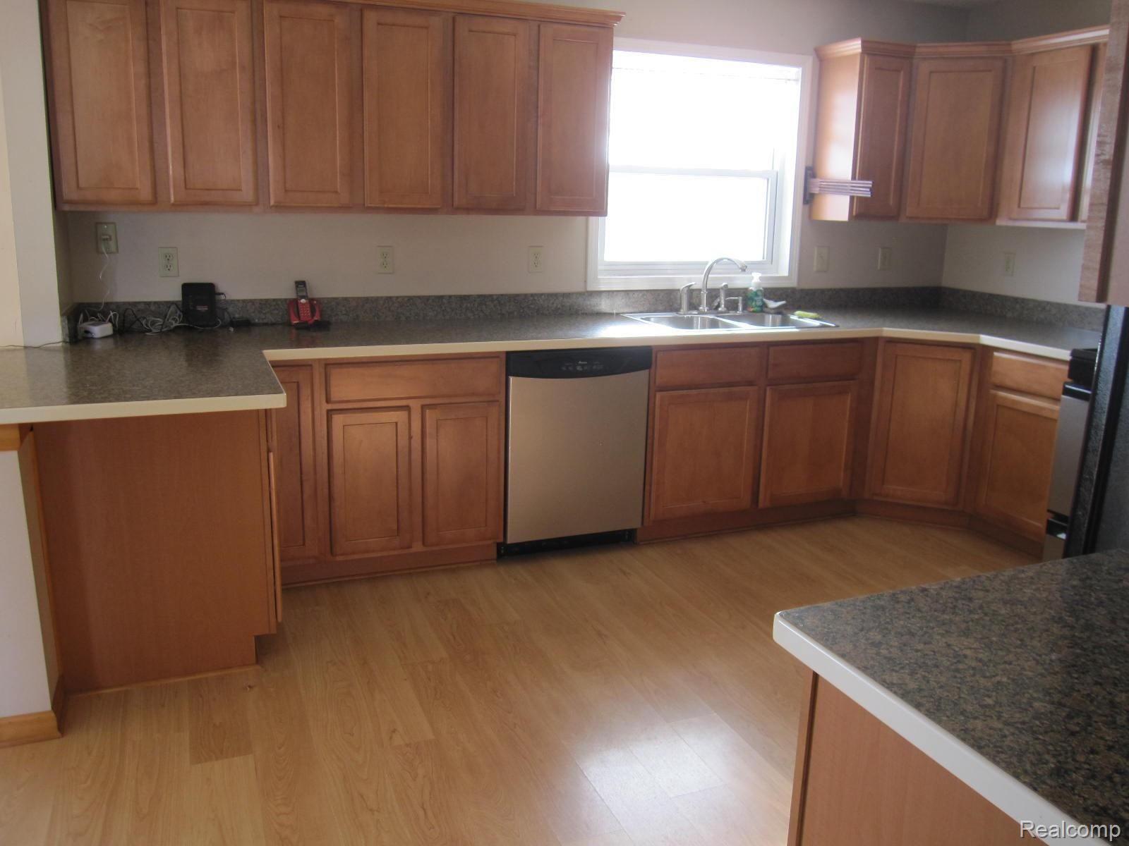 12473 Wilkes Road Yale, MI 48097 - Photo 13 of 46 IMG_4374.JPG