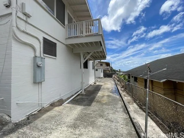 $1,260,000 | 1565 Moani Street, Honolulu, HI 96819