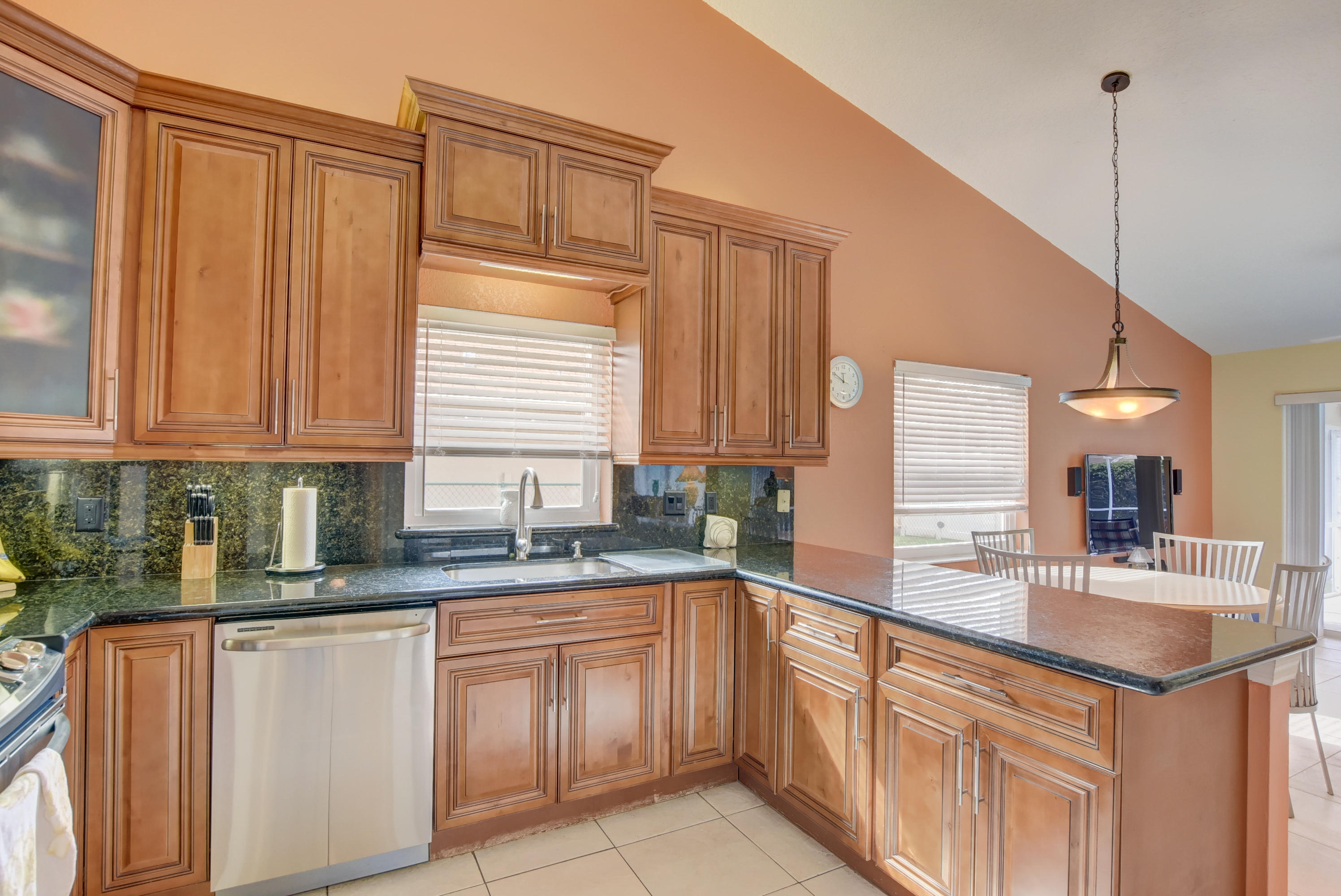 22559 Grouper Court Boca Raton, FL 33428 - Photo 11 of 27 Kitchen