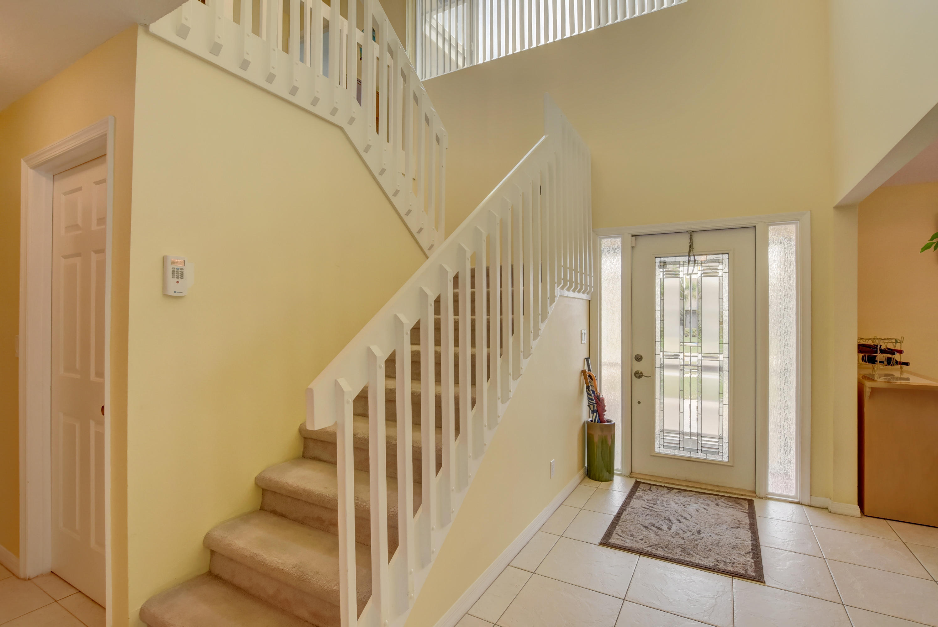 22559 Grouper Court Boca Raton, FL 33428 - Photo 3 of 27 Hallway