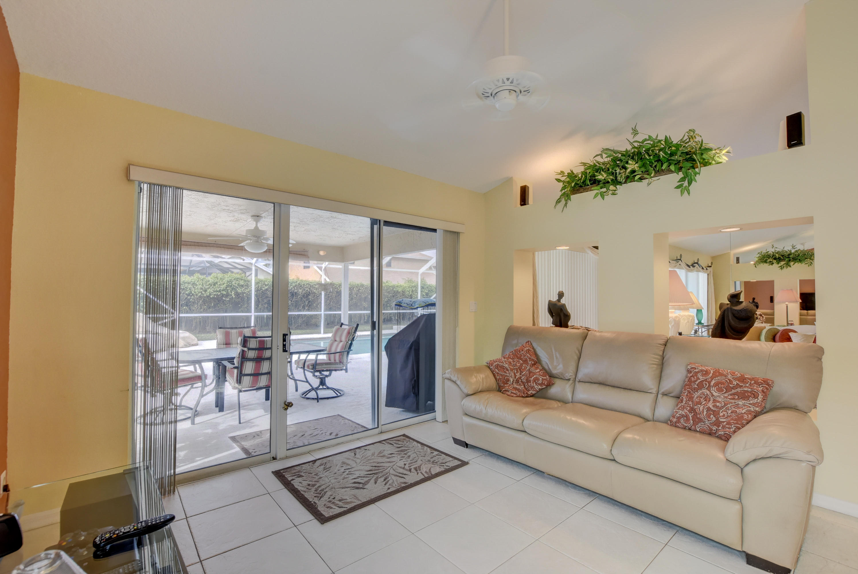 22559 Grouper Court Boca Raton, FL 33428 - Photo 7 of 27 Family room