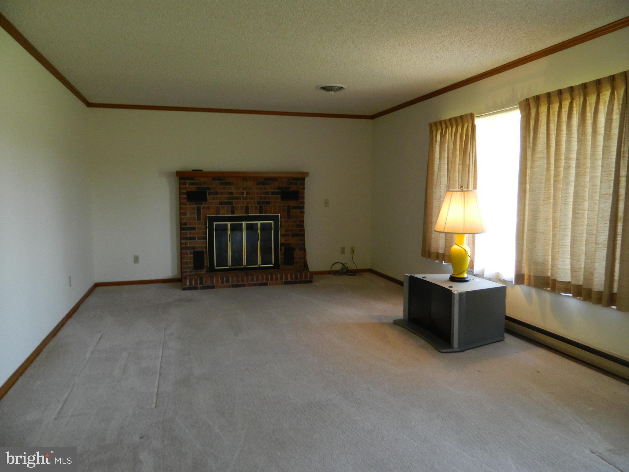 30125 Rabbit Hill Road Easton, MD 21601 - Photo 21 of 33 living room
