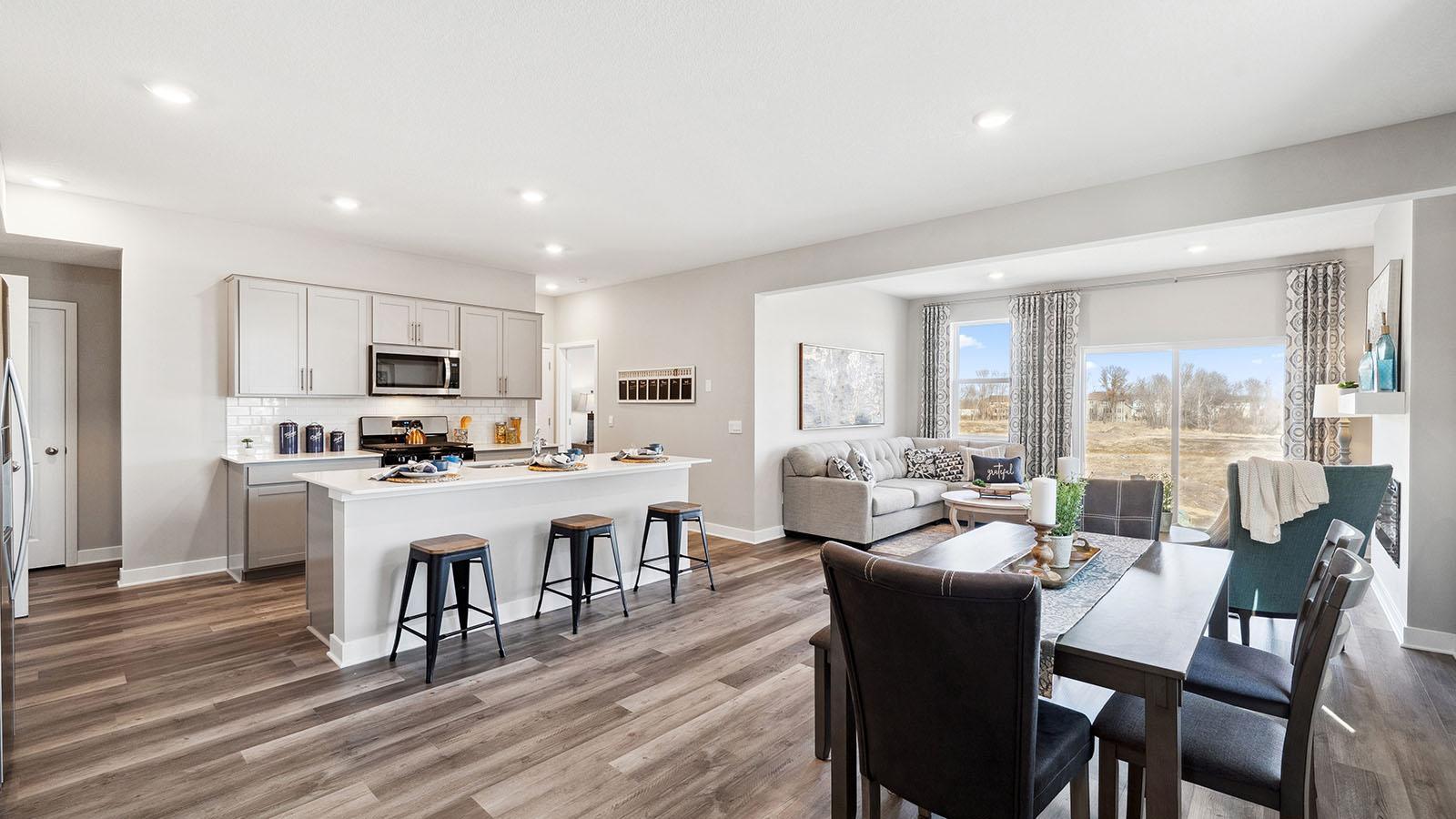 17046 Draper Way Lakeville, MN 55044 - Photo 2 of 38