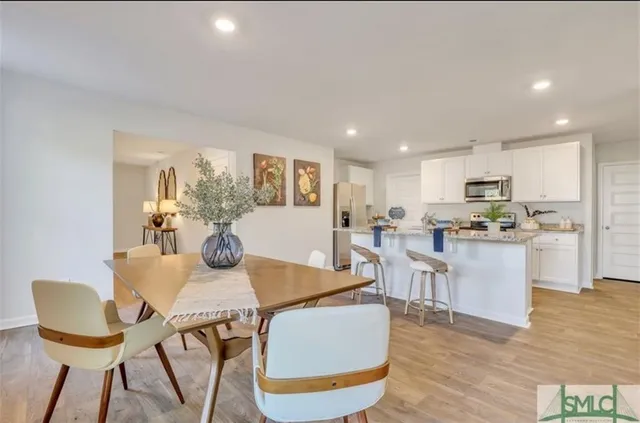 $2,500 | 477 Coconut Drive, Bloomingdale, GA 31302