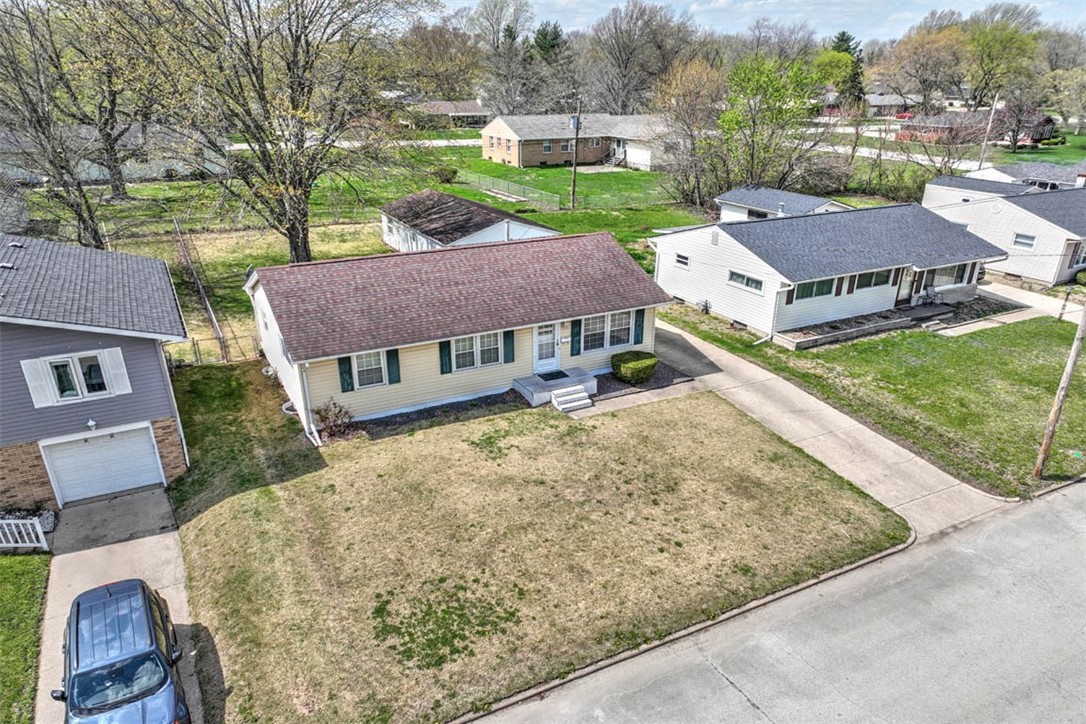 139 Wisconsin Drive Decatur, IL 62526 - Photo 2 of 29 Gallery Image 2