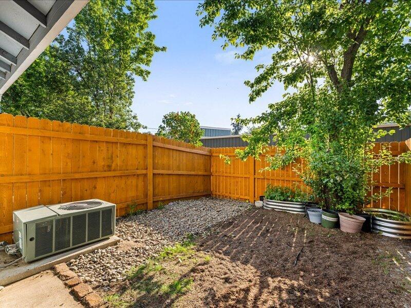 450 Midway Road, Unit 34 Medford, OR 97501 - Photo 16 of 17 04-EXT (5 of 6)