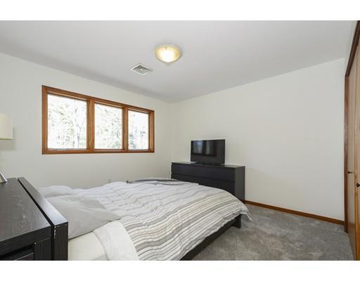 14 Rice Spring Lane Wayland, MA 01778 - Photo 9 of 18 Gallery Image 9