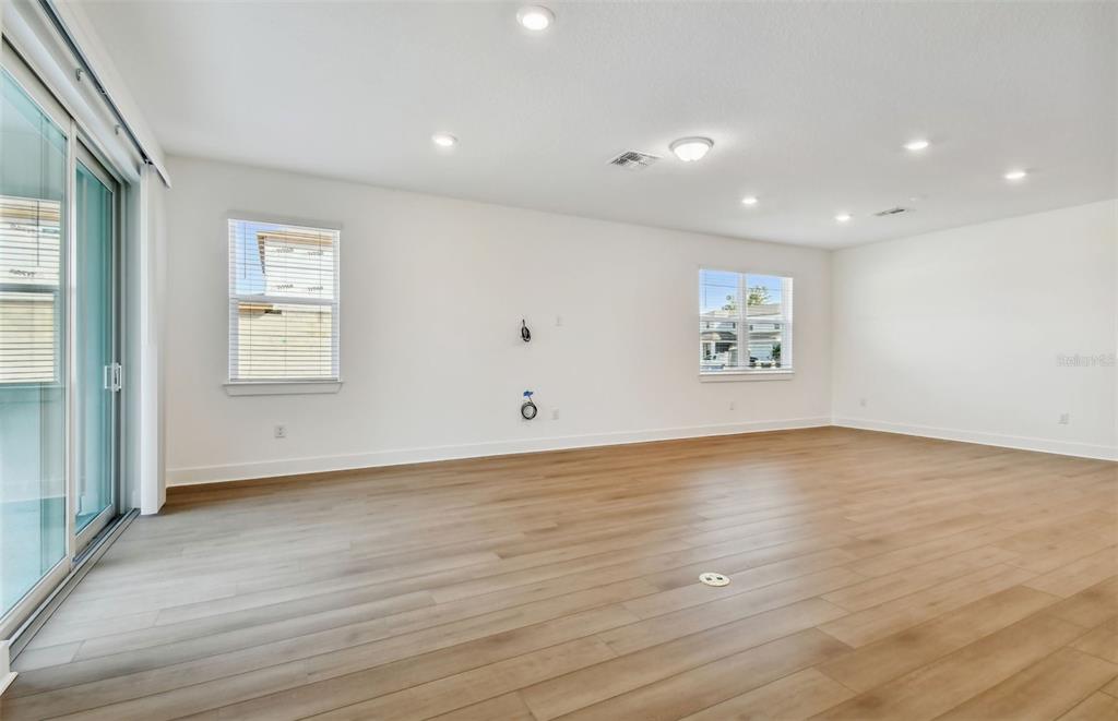 9832 Autumn Rdg Avenue Riverview, FL 33578 - Photo 10 of 37