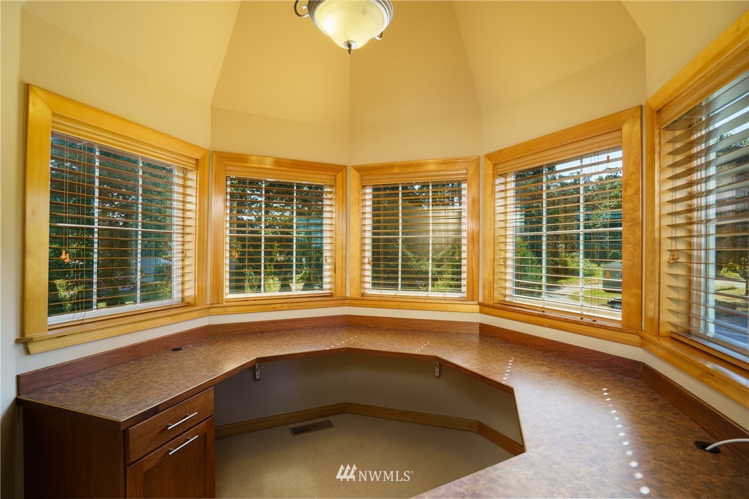 12629 Josh Wilson Road Mount Vernon, WA 98273 - Photo 16 of 30 Gallery Image 16