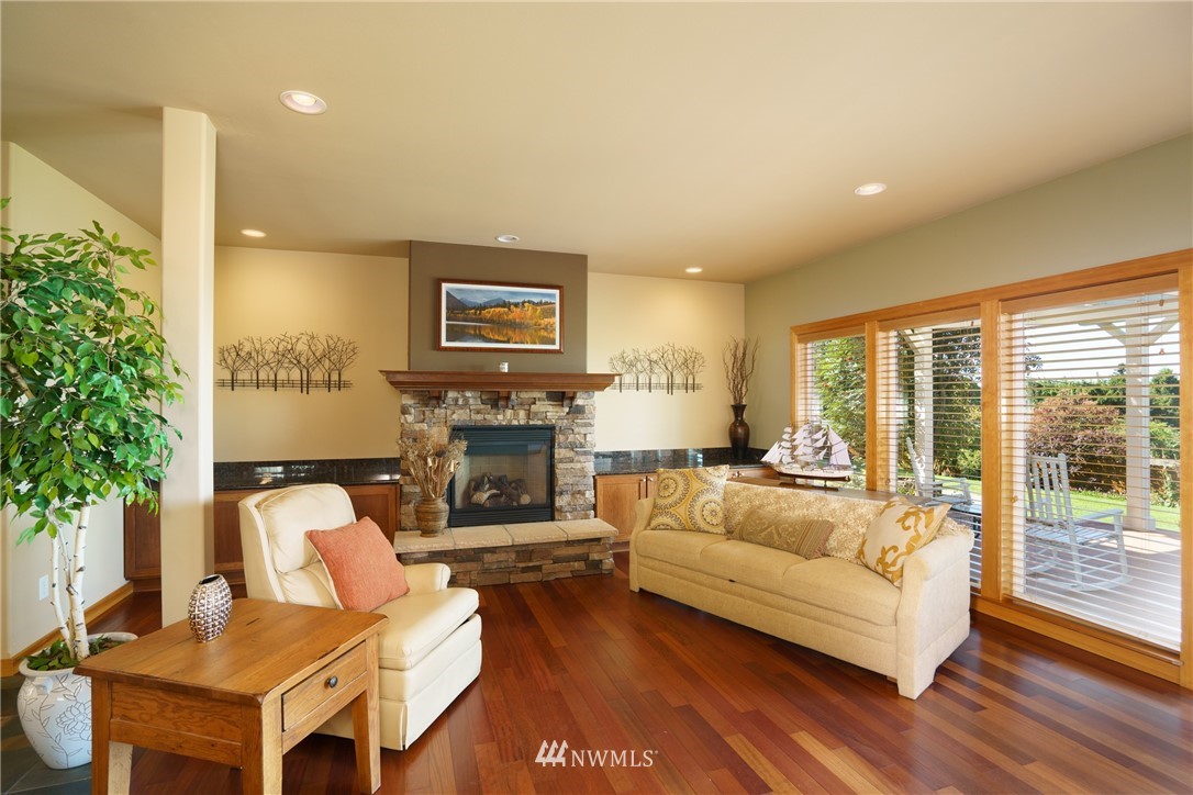 12629 Josh Wilson Road Mount Vernon, WA 98273 - Photo 3 of 30 Gallery Image 3