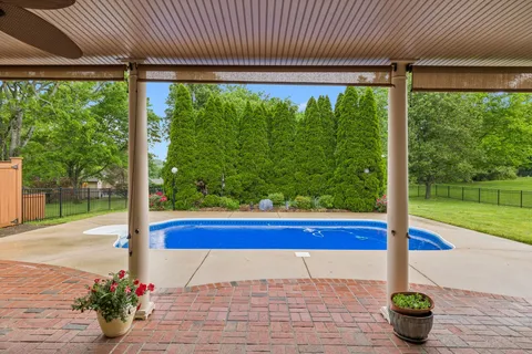 $2,895,000 | 321 Granny White Pike, Brentwood, TN 37027