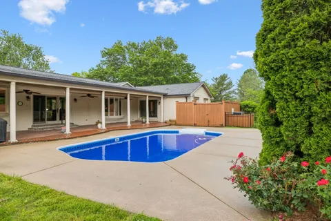 $2,895,000 | 321 Granny White Pike, Brentwood, TN 37027