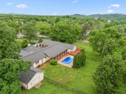 $2,895,000 | 321 Granny White Pike, Brentwood, TN 37027