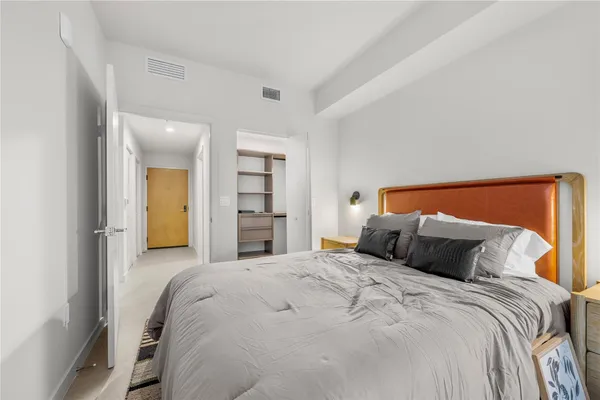 $840,000 | 11 Northeast 6th Street, Unit 907, Miami, FL 33132