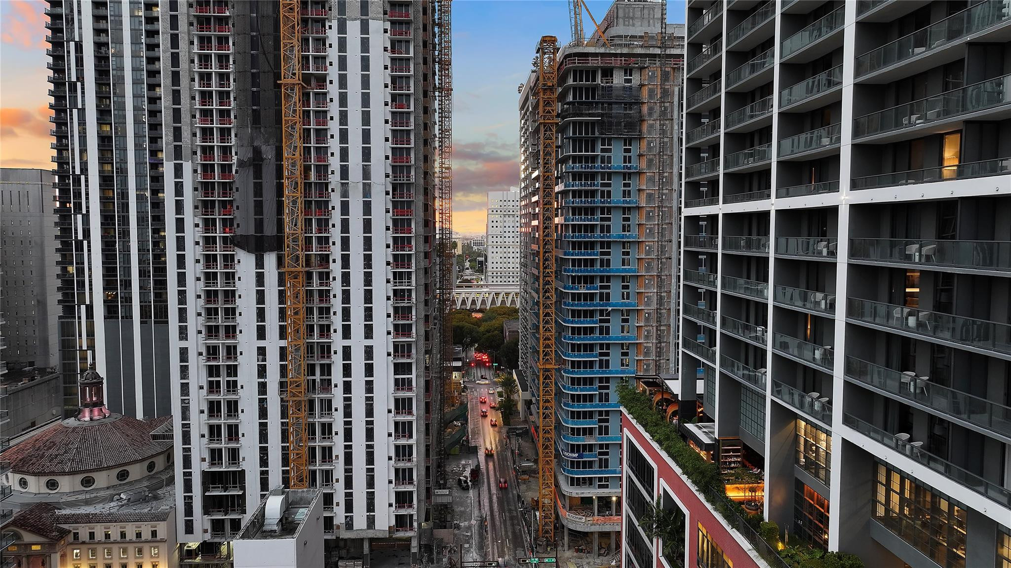 11 Northeast 6th Street, Unit 907 Miami, FL 33132 - Photo 22 of 44 Photo 26