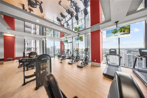 $840,000 | 11 Northeast 6th Street, Unit 907, Miami, FL 33132