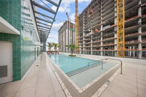 $840,000 | 11 Northeast 6th Street, Unit 907, Miami, FL 33132