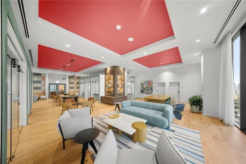 $840,000 | 11 Northeast 6th Street, Unit 907, Miami, FL 33132